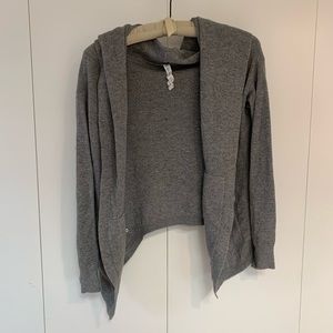 Lululemon wrap & hoodie